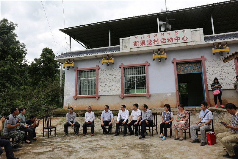 8.李明华局长走访3.jpg 8.李明华局长走访3.jpg