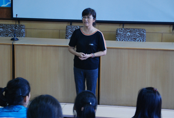 大三湘油茶科技公司综合管理部总监田华.jpg 大三湘油茶科技公司综合管理部总监田华.jpg