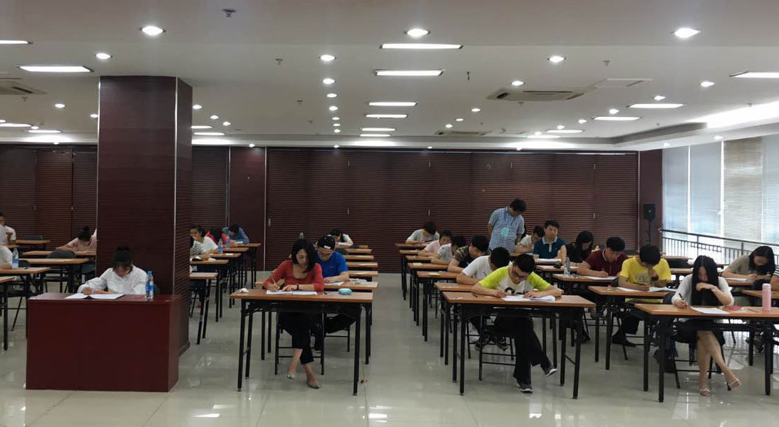 东风社区考场.jpg 东风社区考场.jpg