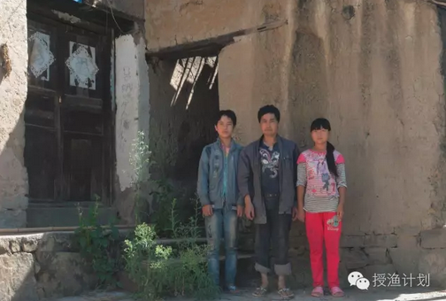 QQ截图20160824104230.png QQ截图20160824104230.png