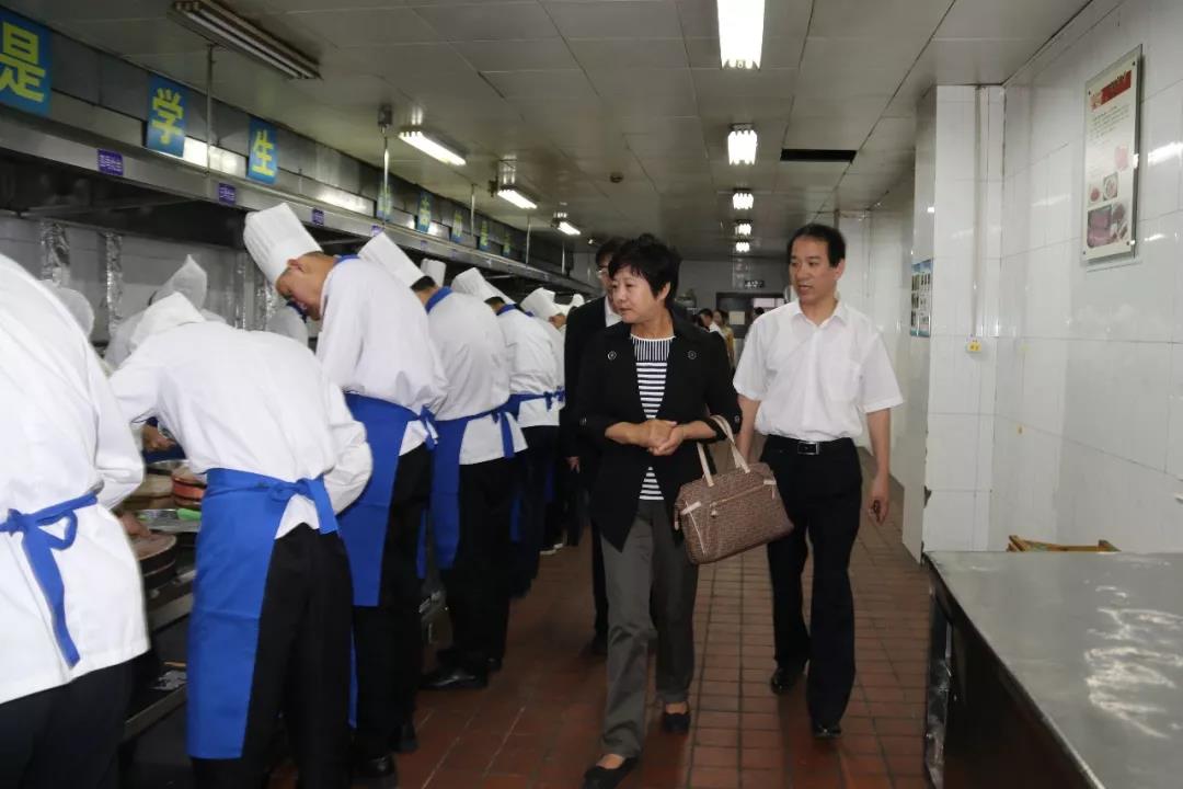 微信图片_20180526185250.jpg 微信图片_20180526185250.jpg