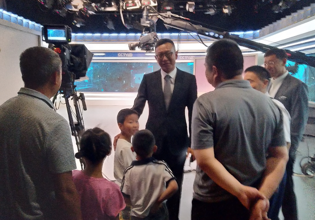 5.1学生与潮东老师互动.png 5.1学生与潮东老师互动.png